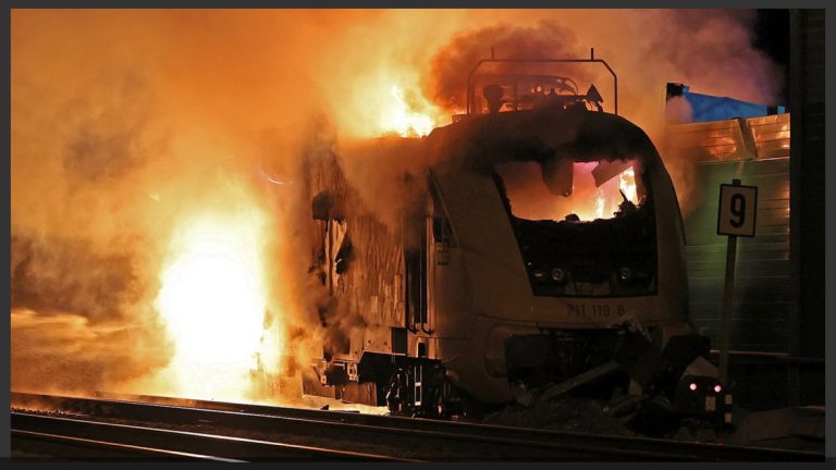 Deutsche Bahn AG – DB InfraGO AG | Brände an Instandhaltungsfahrzeugen 711.1 – Arbeitgeber muss schnellstmöglich handeln